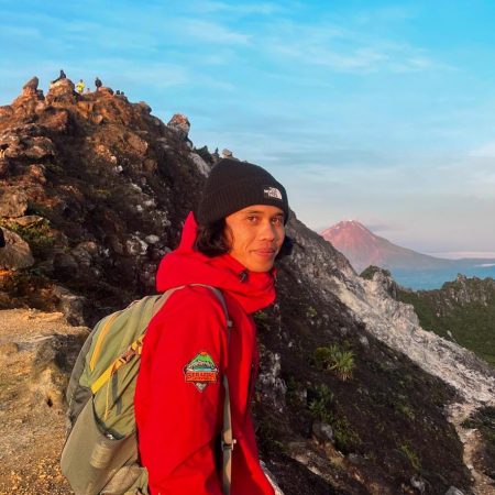Anggi Mountai Guide Anggi Mountai Guide