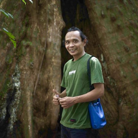 Hendri – Trekking Guide Hendri - Trekking Guide